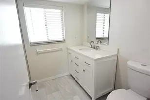 3751 S School Ave, Sarasota, FL 34239 - Photo 28