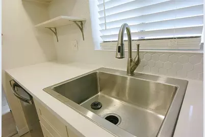 3751 S School Avenue #26, Sarasota, FL 34239 - Photo 16