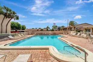 2763 Woodgate Ln, Sarasota, FL 34231 - Photo 20