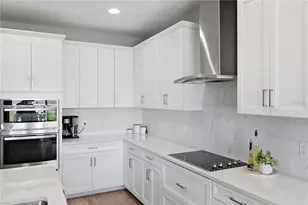 3639 Quiet Dr, Sarasota, FL 34240 - Photo 8