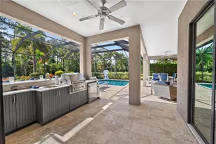 8276 Larkspur Cir, Sarasota, FL 34241 - Photo 24