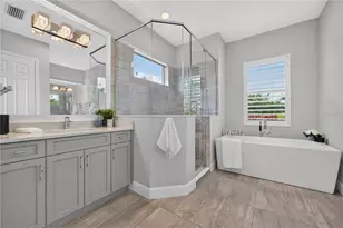 8276 Larkspur Cir, Sarasota, FL 34241 - Photo 12