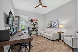 8276 Larkspur Cir, Sarasota, FL 34241 - Photo 8