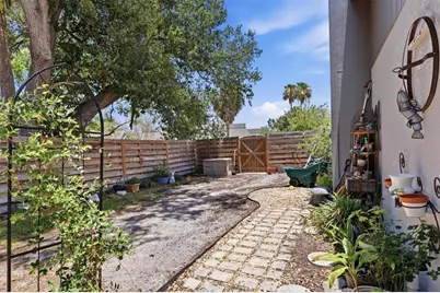3828 Easton Street, Sarasota, FL 34238 - Photo 30