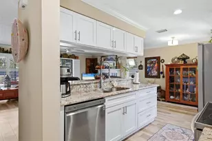 3828 Easton St, Sarasota, FL 34238 - Photo 8