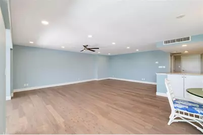 1750 Benjamin Franklin Drive #6F, Sarasota, FL 34236 - Photo 4