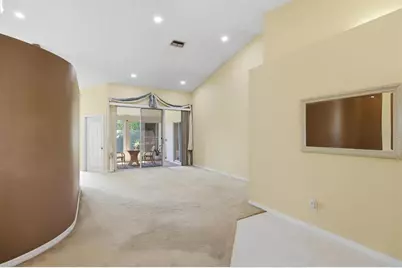 5157 39th Street W, Bradenton, FL 34210 - Photo 8