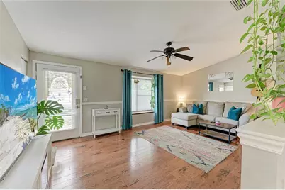 2226 Lockwood Meadows Drive, Sarasota, FL 34234 - Photo 6