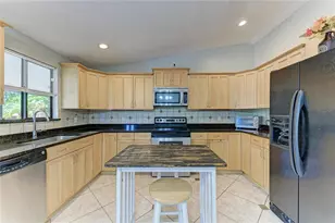 2226 Lockwood Meadows Dr, Sarasota, FL 34234 - Photo 14