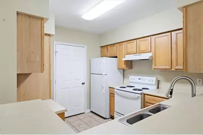 1015 Villagio Circle #202, Sarasota, FL 34237 - Photo 10