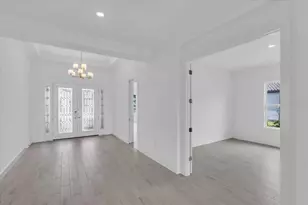 10176 Silent Night Ln, Sarasota, FL 34241 - Photo 4
