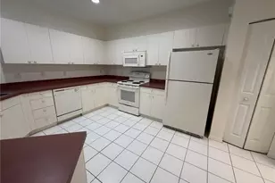 412 W 28th St, Palmetto, FL 34221 - Photo 4