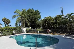 412 W 28th St, Palmetto, FL 34221 - Photo 10