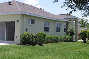 412 W 28th St, Palmetto, FL 34221 - Photo 2