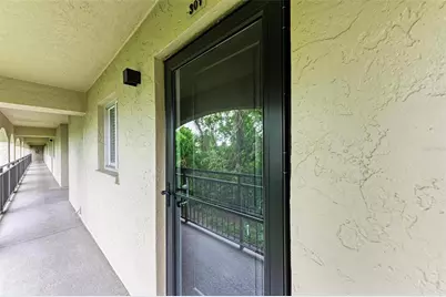 6470 Hollywood Boulevard #307, Sarasota, FL 34231 - Photo 8