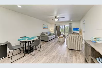 6470 Hollywood Boulevard #307, Sarasota, FL 34231 - Photo 16