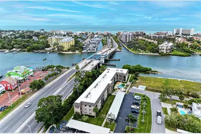 6470 Hollywood Boulevard #307, Sarasota, FL 34231 - Photo 40