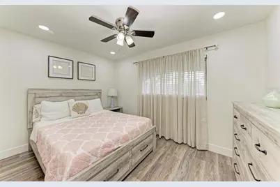 6470 Hollywood Boulevard #307, Sarasota, FL 34231 - Photo 28