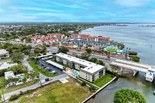 6470 Hollywood Blvd, Sarasota, FL 34231 - Photo 2