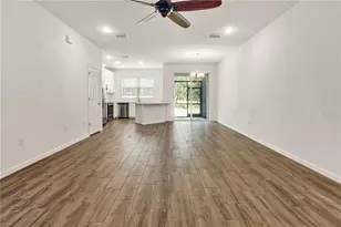 4020 Via Sienna Cir, Sarasota, FL 34243 - Photo 10