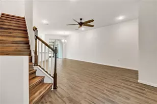 4020 Via Sienna Cir, Sarasota, FL 34243 - Photo 8