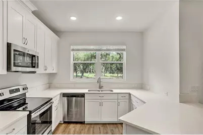 4020 Via Sienna Circle, Sarasota, FL 34243 - Photo 16