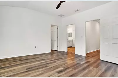 4020 Via Sienna Circle, Sarasota, FL 34243 - Photo 26