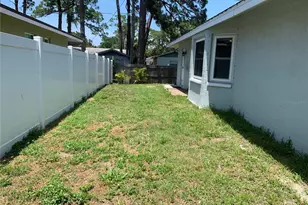1875 Vamo Dr, Sarasota, FL 34231 - Photo 12