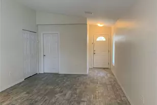 1875 Vamo Dr, Sarasota, FL 34231 - Photo 4
