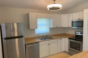 1875 Vamo Dr, Sarasota, FL 34231 - Photo 8