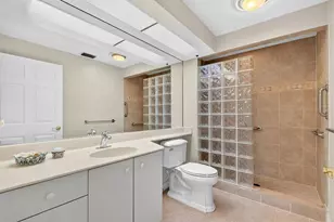 3731 Sarasota Square Blvd, Sarasota, FL 34238 - Photo 14