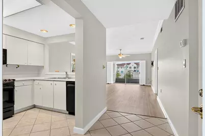 3731 Sarasota Square Boulevard #205D, Sarasota, FL 34238 - Photo 8