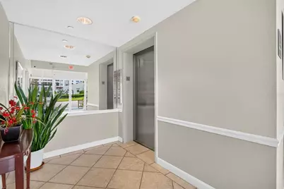 3731 Sarasota Square Boulevard #205D, Sarasota, FL 34238 - Photo 4
