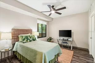 4540 Bee Ridge Rd, Sarasota, FL 34233 - Photo 20