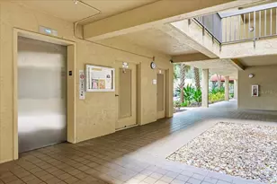 4540 Bee Ridge Rd, Sarasota, FL 34233 - Photo 24