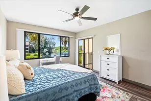 4540 Bee Ridge Rd, Sarasota, FL 34233 - Photo 16