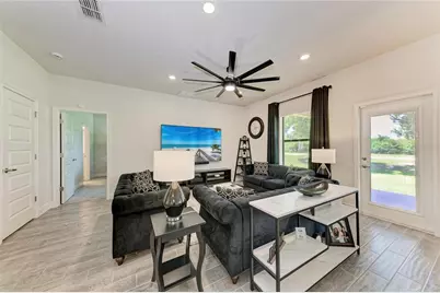 9507 43rd Court E, Parrish, FL 34219 - Photo 8