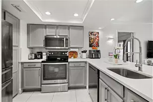 4141 Bayshore Blvd, Tampa, FL 33611 - Photo 12