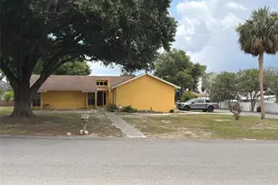 7023 Fox Chase Dr, Lakeland, FL 33810 - Photo 2