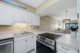 1801 Gulf Dr N, Bradenton Beach, FL 34217 - Photo 30