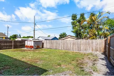 1219 Mackeral Avenue, Sarasota, FL 34237 - Photo 8