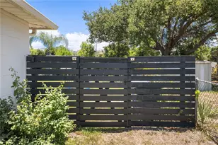1611 27th St W, Bradenton, FL 34205 - Photo 36