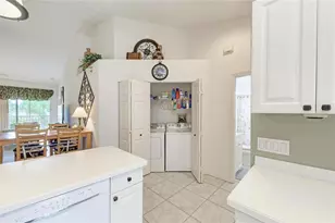 6821 Fairview Terrace, Bradenton, FL 34203 - Photo 12