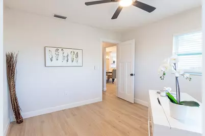 1115 Southern Pine Lane, Sarasota, FL 34243 - Photo 24