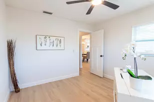 1115 Southern Pine Ln, Sarasota, FL 34243 - Photo 24