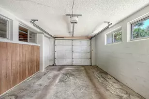 208 Hour Glass Way, Sarasota, FL 34242 - Photo 32