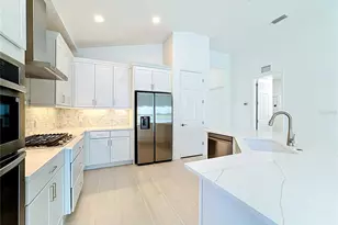 255 Monet Trl, Bradenton, FL 34212 - Photo 12