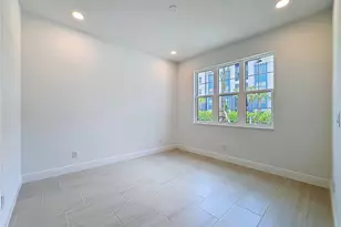 255 Monet Trl, Bradenton, FL 34212 - Photo 4