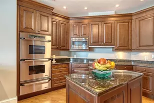 1300 Benjamin Franklin Dr, Sarasota, FL 34236 - Photo 18