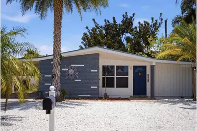 2316 Holyoke Avenue, Bradenton, FL 34207 - Photo 1